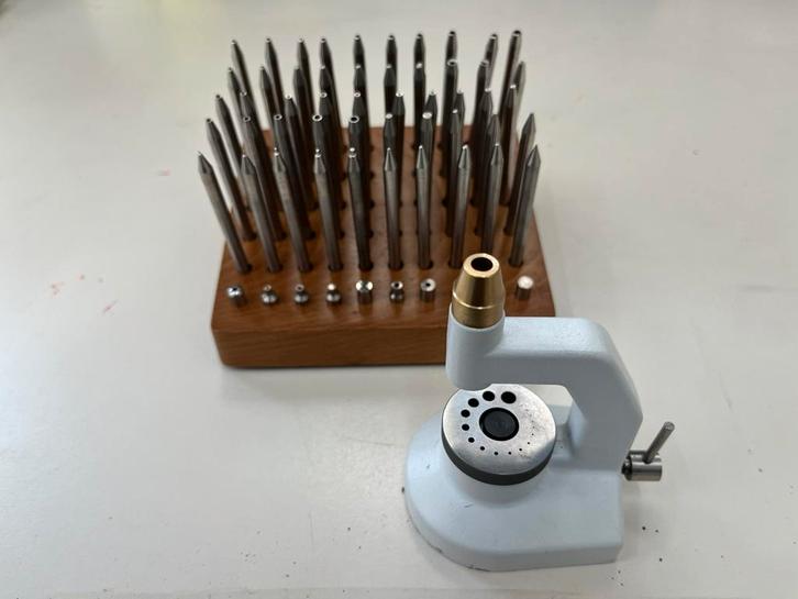 Bergeon (kloon), triebniet, horlogemaker gereedschap, Doe-het-zelf en Verbouw, Gereedschap | Handgereedschap, Zo goed als nieuw