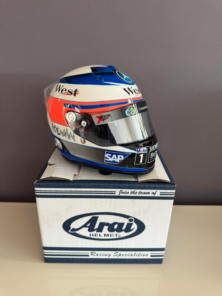 Kimi Raikkonen 2004 1:2 Helm McLaren Mercedes F1, Ophalen of Verzenden, Zo goed als nieuw, Formule 1