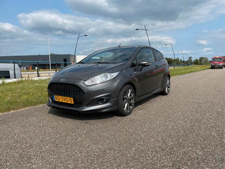 Ford Fiësta ST-Line 1.0 92KW/125PK 3D 2017 Grijs, Auto's, Ford, Particulier, Fiësta, ABS, Adaptieve lichten, Airbags, Airconditioning
