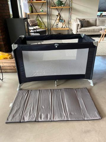 Babidéal met matras en draagzak beschikbaar voor biedingen