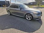 BMW 5-Serie 3.0 I 530 AUT 2003 Grijs luxe editie, Auto's, BMW, Automaat, Achterwielaandrijving, Zwart, 2000 kg