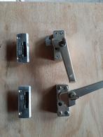 raamboompjes AXA afsluitbaar met sleutels, Doe-het-zelf en Verbouw, Hang- en Sluitwerk, Ophalen of Verzenden, Gebruikt, Rvs, Slot