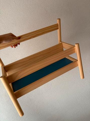 IKEA FLISAT Boekenstandaard - Zo Goed Als Nieuw! beschikbaar voor biedingen