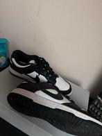 Nike Dunk Low Panda - Maat 40, Kleding | Dames, Schoenen, Ophalen of Verzenden, Zo goed als nieuw, Zwart, Sneakers of Gympen