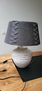 Grote tafellamp, Ophalen, Zo goed als nieuw, Rond