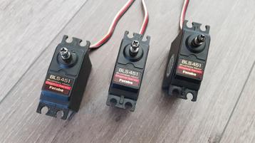 3 x Futaba BLS451 Brushless Servo's - BLS-451 - BLS 451 beschikbaar voor biedingen