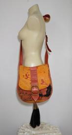 Cognackleurige rundlederen schoudertas by Chick on a Mission, Sieraden, Tassen en Uiterlijk, Tassen | Schoudertassen, Verzenden