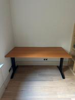 Bureau met zwart onderstel - bezorgen mogelijk, Huis en Inrichting, Bureaus, Ophalen