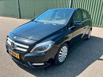 B180 Blue EFF 1/2 Leder Navi Tel Pdc APK: 29-4-26 beschikbaar voor biedingen