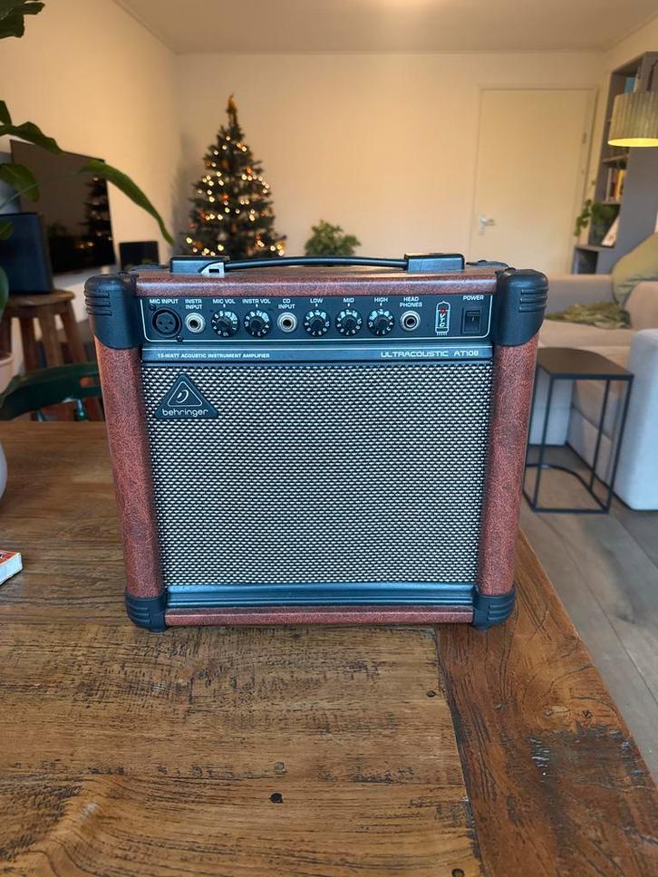 Behringer AT108 Versterker - Weinig Gebruikt, Muziek en Instrumenten, Versterkers | Bas en Gitaar, Zo goed als nieuw, Gitaar, Minder dan 50 watt