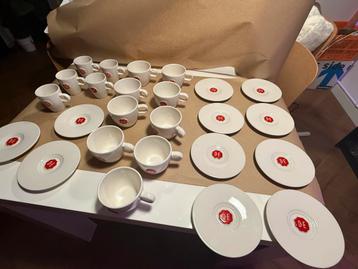 Douwe Egberts Servies - Kopjes & Schotels beschikbaar voor biedingen