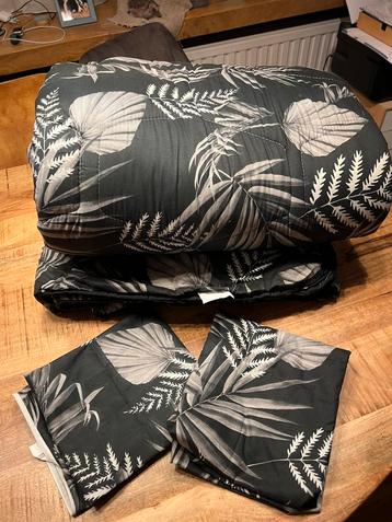 Dekbed beschikbaar voor biedingen