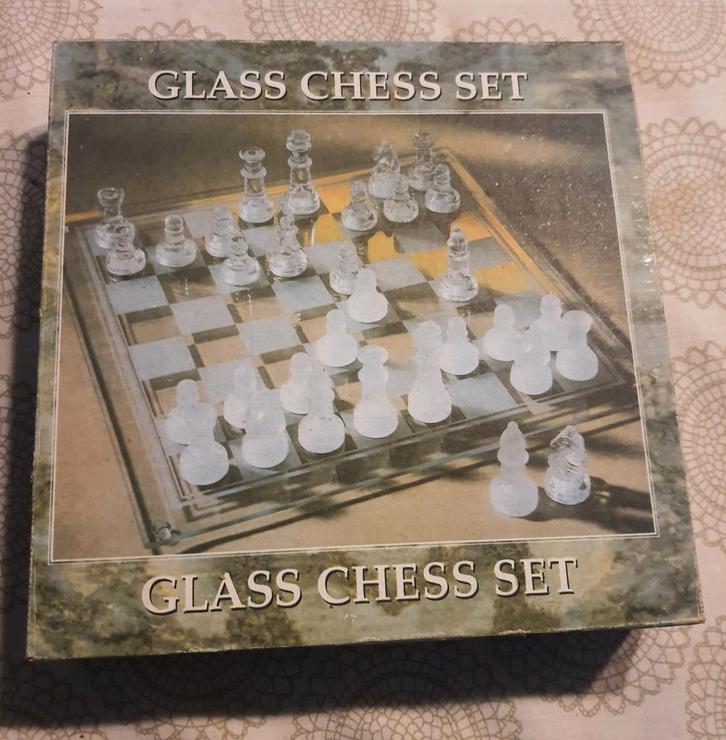 Vintage Glazen schaakbord met glazen schaakstukken, Hobby en Vrije tijd, Gezelschapsspellen | Bordspellen, Zo goed als nieuw, Ophalen of Verzenden