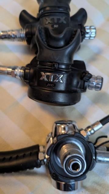 Apeks XTX200 + XTX50 octopus beschikbaar voor biedingen