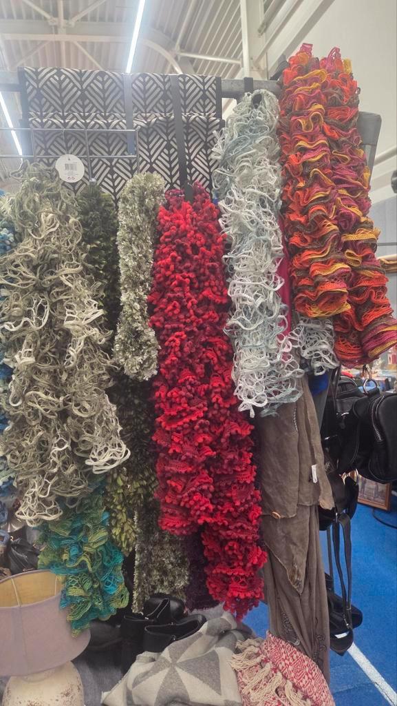 Handgehaakte Sjaals - Unieke Stijl!, Kleding | Dames, Mutsen, Sjaals en Handschoenen, Ophalen of Verzenden
