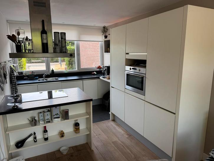 Complete keuken met Kookeiland, Huis en Inrichting, Keuken | Complete keukens, Gebruikt, Dubbelwandige keuken, Overige kleuren