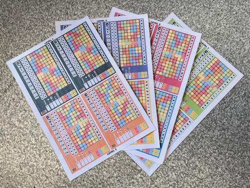 Scoreblaadjes Keer op keer 1 (8 levels) & 2 als PDF, Hobby en Vrije tijd, Gezelschapsspellen | Overige, Nieuw, Een of twee spelers