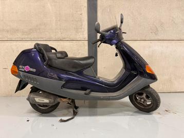 Hexagon 150cc beschikbaar voor biedingen