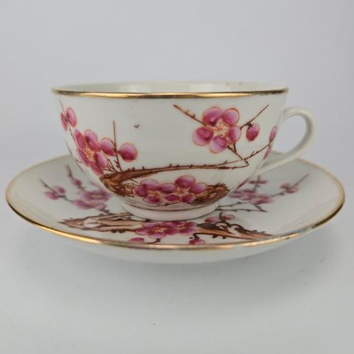 Chinese famille rose kop en schotel, Chinees porselein, Antiek en Kunst, Antiek | Servies los, Verzenden