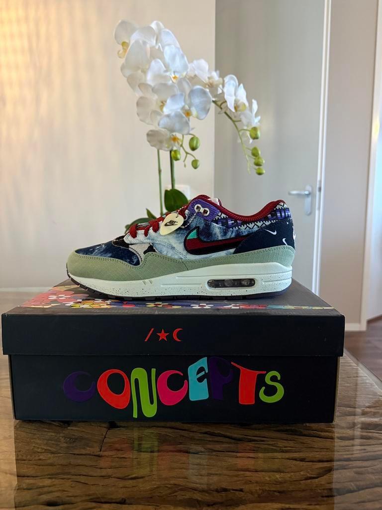 Nike Air Max 1 SP Concepts Mellow 45, Kleding | Heren, Schoenen, Ophalen of Verzenden, Nieuw, Overige kleuren