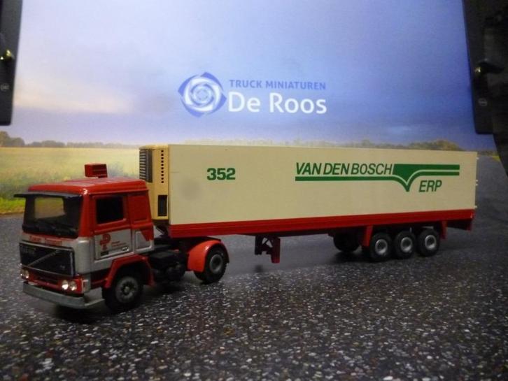 Tekno Volvo F12 Ploeger met trailer Van den Bosch, Hobby en Vrije tijd, Modelauto's | 1:50, Zo goed als nieuw, Bus of Vrachtwagen