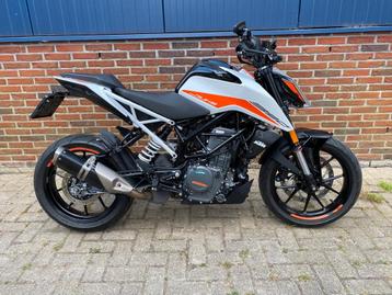 KTM 390 DUKE ABS (bj 2023) beschikbaar voor biedingen