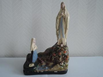 Gipsen beeld van Maria en Bernadette in Lourdes beschikbaar voor biedingen