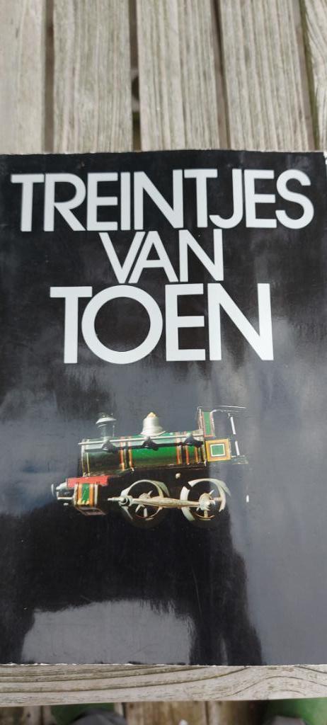 Treintjes van Toen, Hobby en Vrije tijd, Modeltreinen | H0, Zo goed als nieuw, Boek, Tijdschrift of Catalogus, Gelijkstroom of Wisselstroom