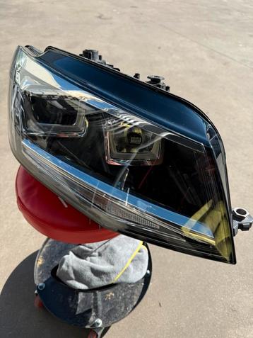Volkswagen caddy4 xenon koplamp rechts beschikbaar voor biedingen