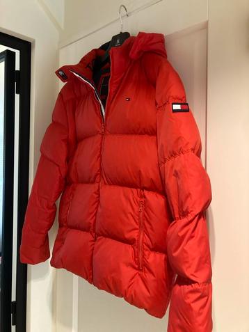 Tommy Hilfiger Winterjas maat 176 /  S beschikbaar voor biedingen