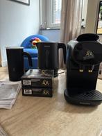 Philips Nespresso koffiezetappaaat waterkoker melkopschuimer, Ophalen, Espresso apparaat, Zo goed als nieuw, 2 tot 4 kopjes