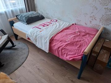 PRACHTIG JONGENSBED  beschikbaar voor biedingen