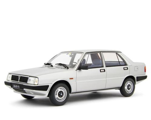 Lancia Prisma 1300 1985 grigio met. (1:18, Laudoracing), Hobby en Vrije tijd, Modelauto's | 1:18, Nieuw, Auto, Overige merken