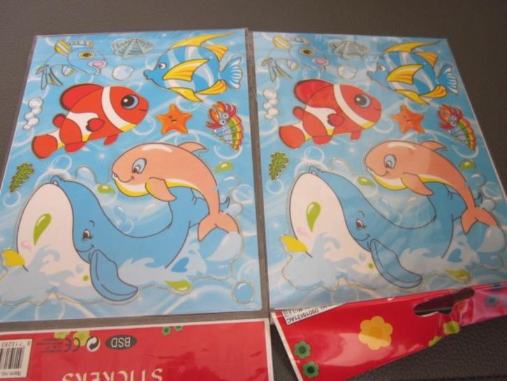 2 dezelfde zakjes met stickers/  vissen.,dolfijn, zeedieren, Verzamelen, Stickers, Nieuw, Dier en Natuur, Ophalen