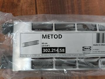 IKEA METOD Geventileerde plint roestvrij staal 302.214.58 - afbeelding 2