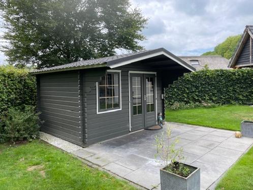 Blokhut/Tuinhuis met overkapping. Opknapper. afm  2,8 x 3,6, Tuin en Terras, Tuinhuizen, Gebruikt, Blokhut, Hout, 250 tot 500 cm