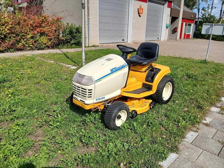 Cub Cadet hds2185 Zitmaaier, Zakelijke goederen, Machines en Bouw | Tuin, Park en Bosbouw, Maaier