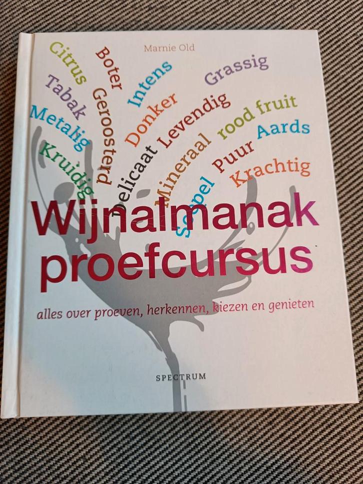 Marnie Old - Wijnalmanak proefcursus, Boeken, Kookboeken, Zo goed als nieuw, Frankrijk, Ophalen of Verzenden