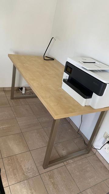 Bureau / tafel 150 x 75 cm met rvs onderstel