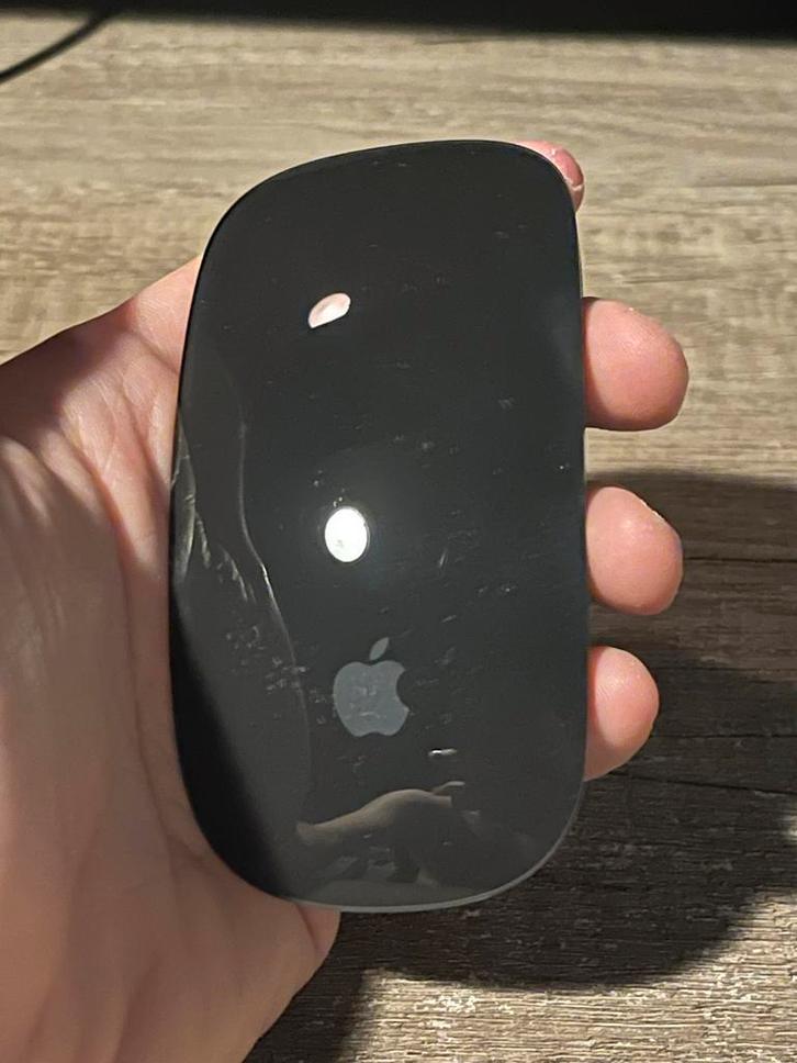 Apple Magic Mouse 2 Zwart - Zo Goed Als Nieuw!, Computers en Software, Muizen, Zo goed als nieuw, Muis, Rechtshandig, Draadloos