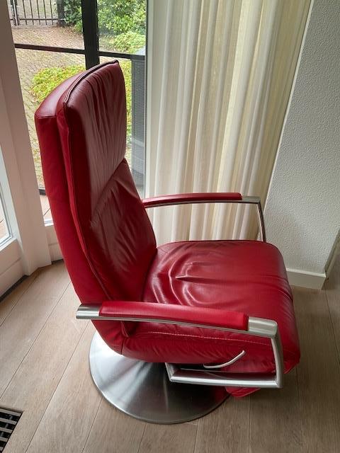Rode leren relaxfauteuils met draaipoot, Huis en Inrichting, Fauteuils, Gebruikt, Leer, 75 tot 100 cm, Ophalen