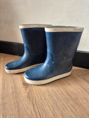 Regenlaarzen jongens beschikbaar voor biedingen