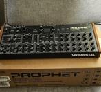 Prophet rev 2 8 rack versie, Muziek en Instrumenten, Synthesizers, Overige aantallen, Zo goed als nieuw, Met midi-aansluiting