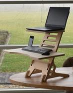 Sta bureau/bureau verhoger, Computers en Software, Laptopstandaarden, Ophalen, Zo goed als nieuw, In hoogte verstelbaar