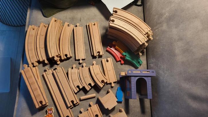 Houten treinbaan restpartij/aanvulling, Kinderen en Baby's, Speelgoed | Houten speelgoed, Gebruikt, Ophalen of Verzenden
