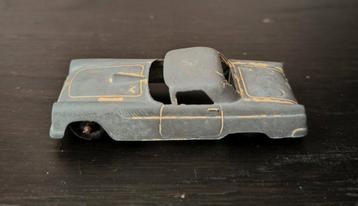 Vintage Speelgoed Auto Tootsie Toy Ford Thunder-Bird beschikbaar voor biedingen