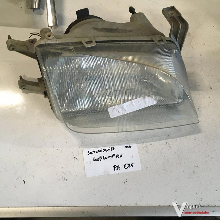 Suzuki Swift 2000 Koplamp Rechts of Links, Auto-onderdelen, Verlichting, Gebruikt, Ophalen of Verzenden