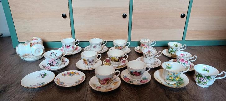 Kopjes en schotels - verschillende merken / lijnen, Antiek en Kunst, Antiek | Servies los, Ophalen