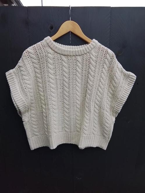 Only trui met korte mouw/spencer,  mt.L, €25, Kleding | Dames, Tops, Zo goed als nieuw, Maat 38/40 (M), Beige, Korte mouw, Verzenden