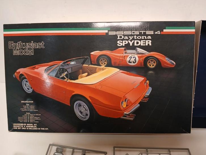Fujimi ferrari 365 GTS/4 Daytona spider 1:24, Hobby en Vrije tijd, Modelbouw | Auto's en Voertuigen, Zo goed als nieuw, Auto, Groter dan 1:32